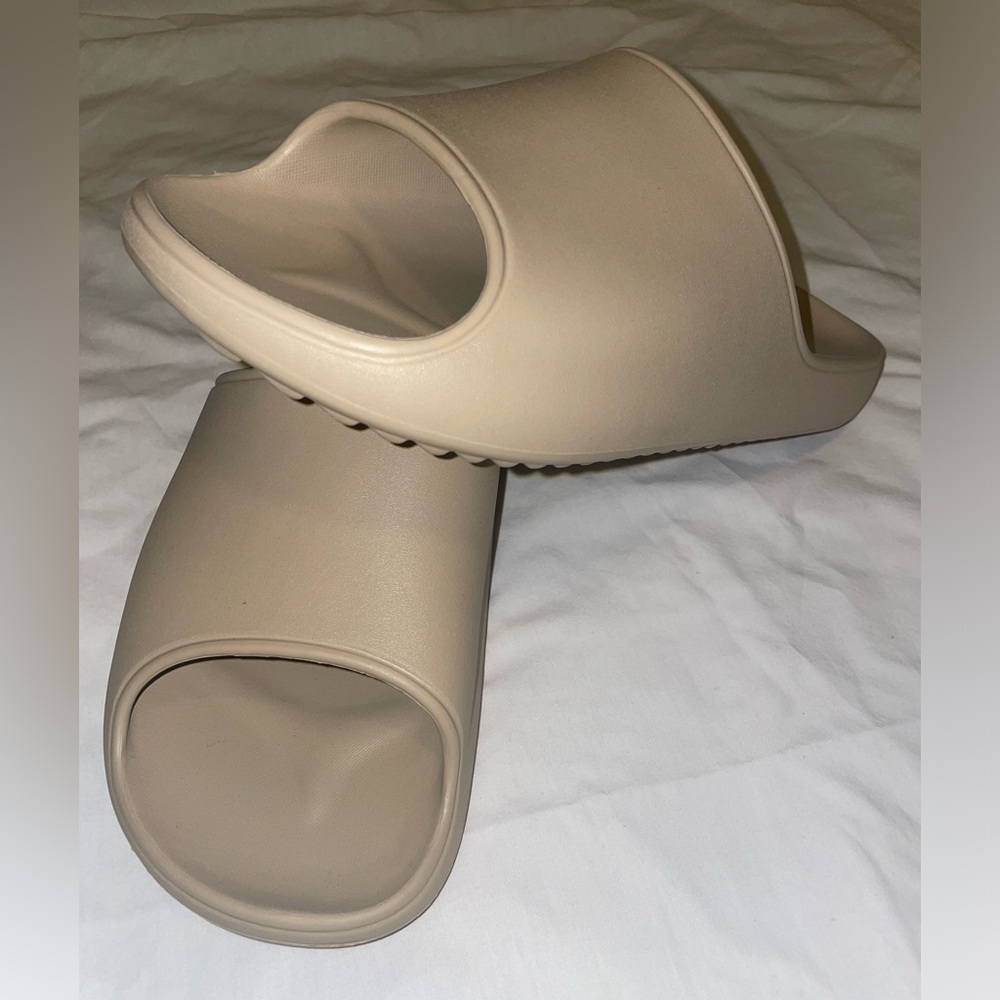 Goodfellow- Mens Joshua Slide Sandels (Brand New)